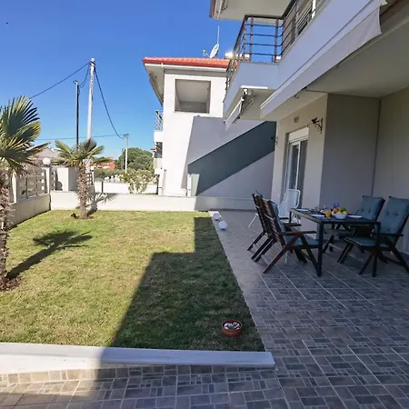 Lagonisi Apartament *