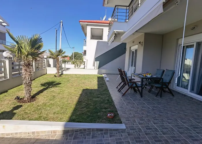 Lagonisi Apartament *