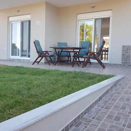 דירה Lagonisi *