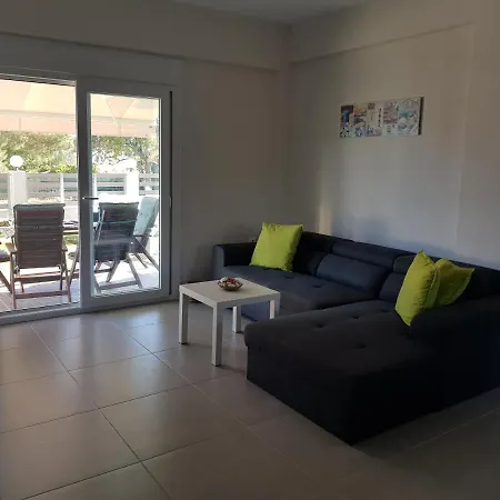Lagonisi Apartman *