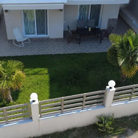 Apartman Lagonisi Nikíti